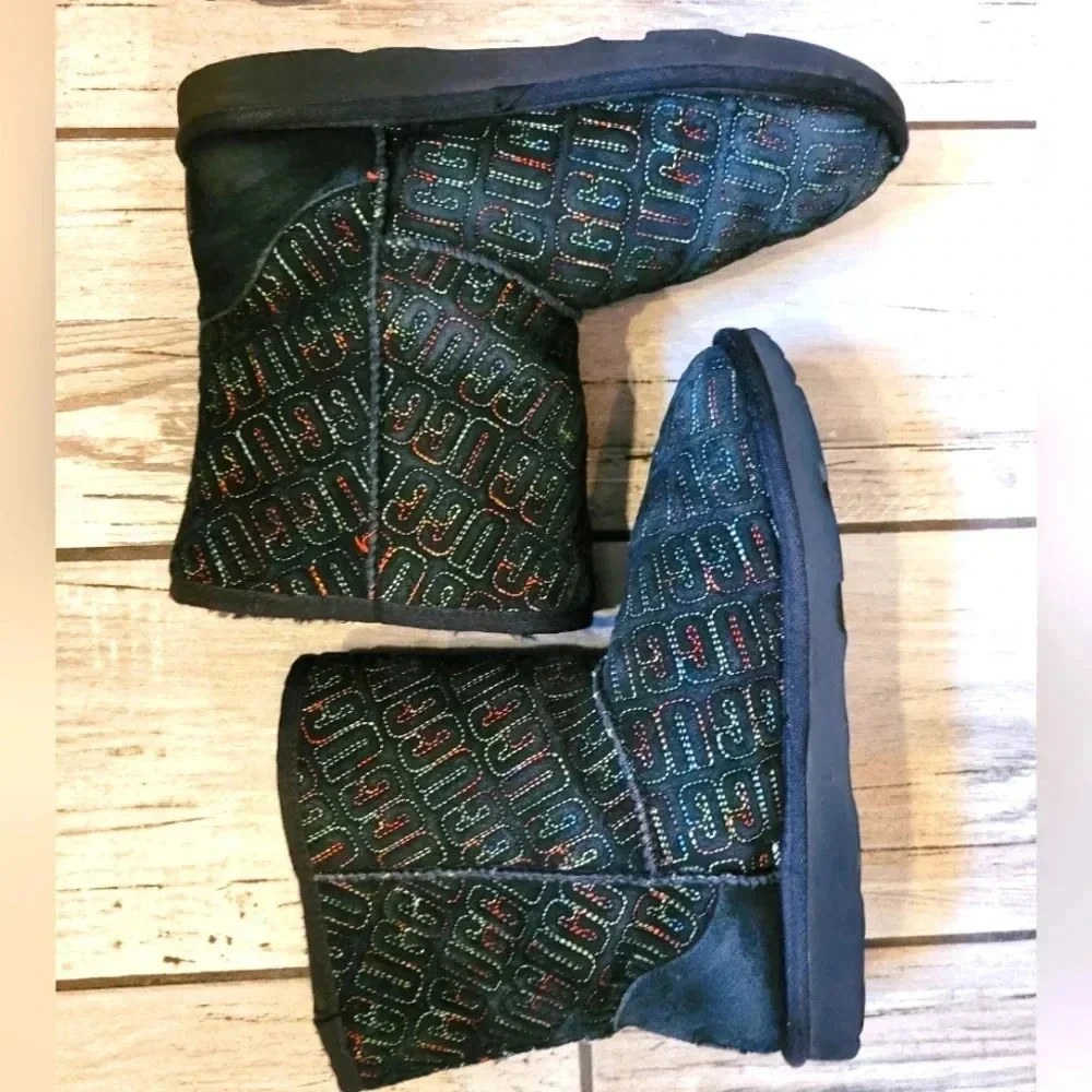 UGG Graphic Stitch class II short boots rainbow colorful black suede leather 6